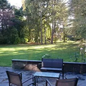 La Belle Monsoise Bed & Breakfast